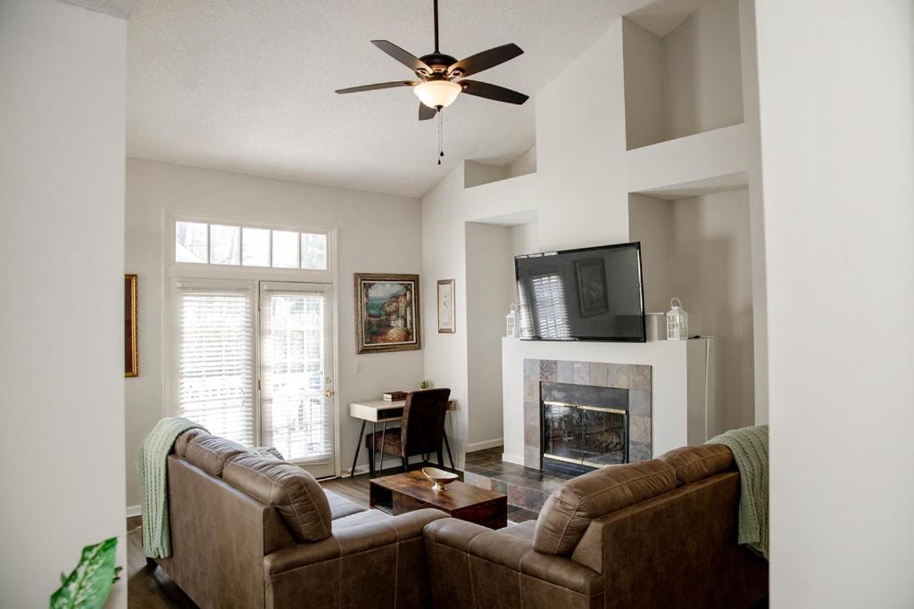 فيلا Kids Friendly Ranch,Jaccuzzi Tub,Walk To Food Lion,Keurig Machine,Crib,5G Internet كاري المظهر الخارجي الصورة
